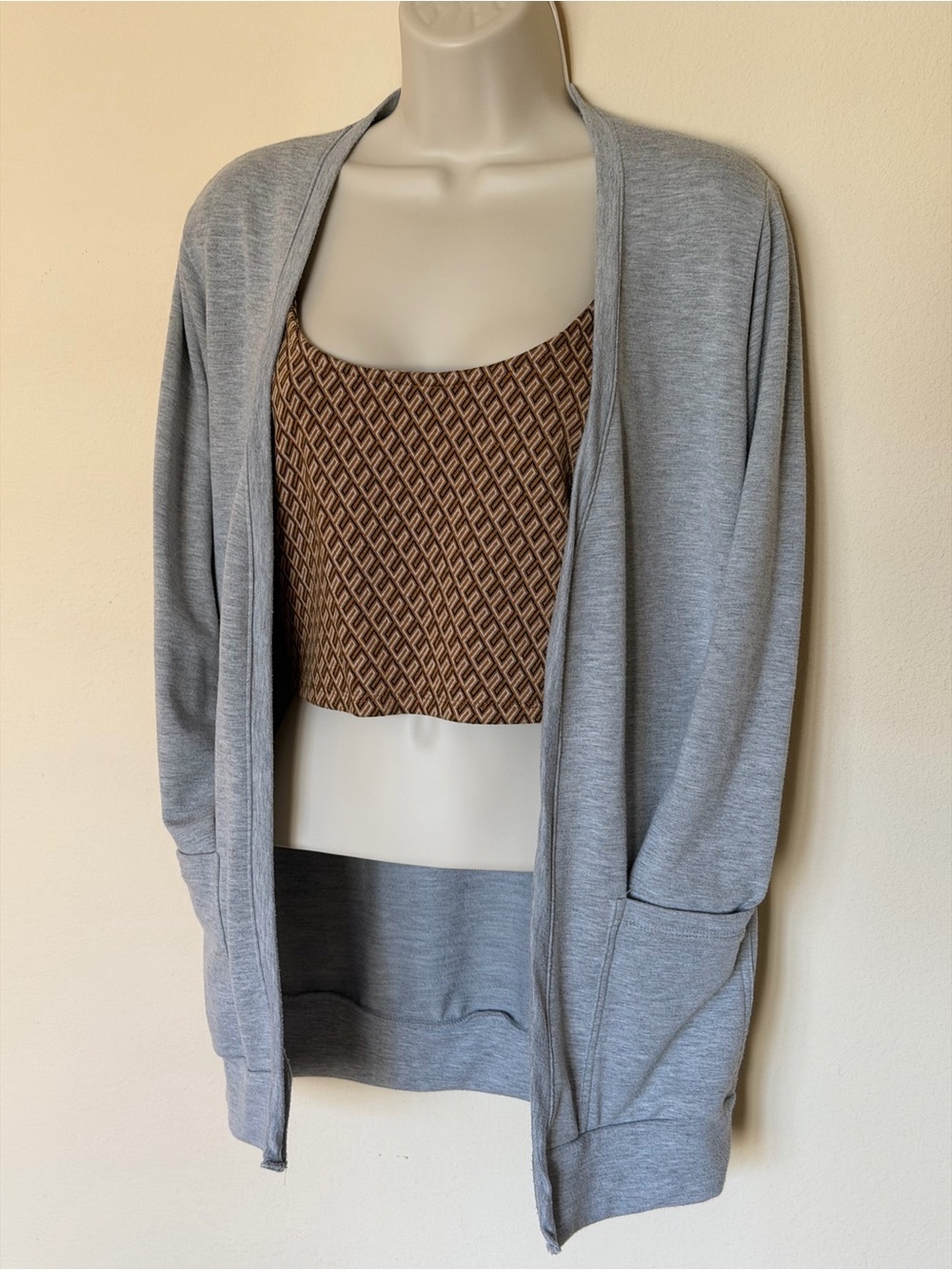 Small Grey Sweater - Picture 10 of 13